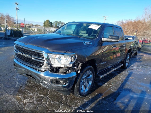 RAM 1500 Big Horn  4x4 5'7 Box 2020 1C6SRFFT3LN167938 Image 2