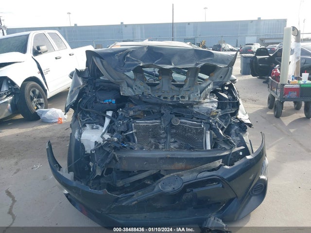 Toyota Prius C Two 2015 JTDKDTB30F1580360 Image 12