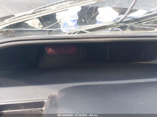 Toyota Prius C Two 2015 JTDKDTB30F1580360 Image 7