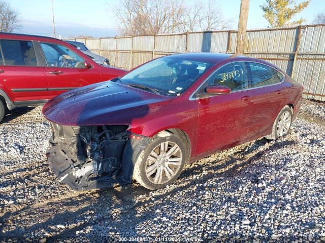 Chrysler 200 Limited 2015 1C3CCCAB1FN555609 Image 2