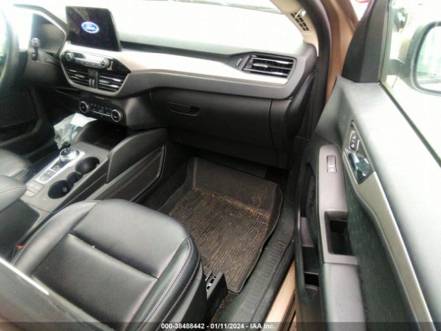 2020 FORD ESCAPE 1FMCU9H62LUA45576 Photo 4
