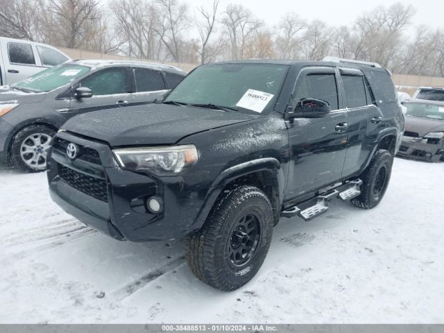 Toyota 4RUNNER SR5 2014 JTEBU5JR2E5180188 Image 2