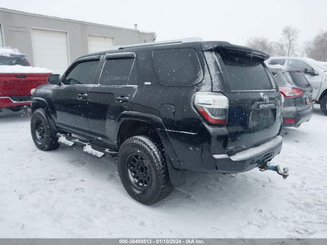Toyota 4RUNNER SR5 2014 JTEBU5JR2E5180188 Image 3