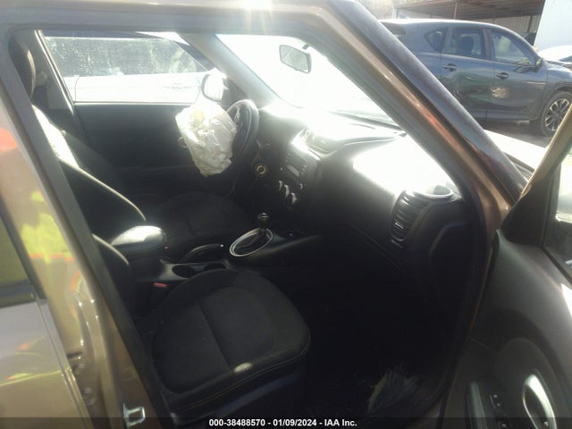 KIA SOUL + 2014 KNDJP3A52E7016002 Image 5