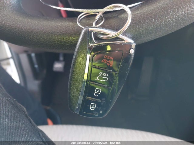 2018 HYUNDAI SANTA FE SPORT 2.4L VIN: 5XYZU3LB9JG514693