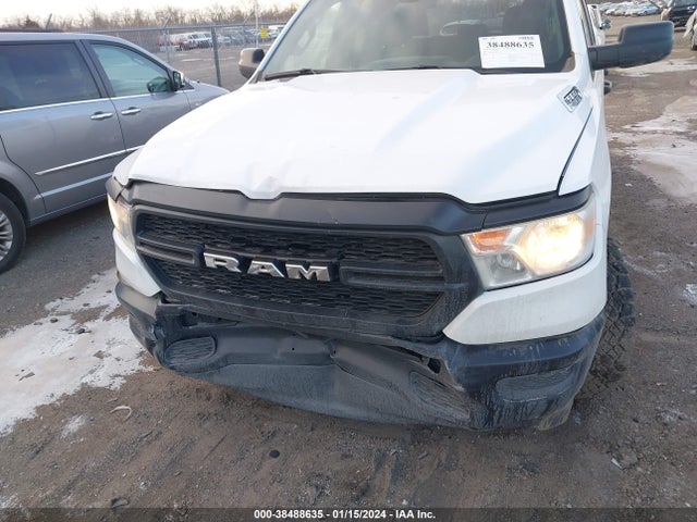 1C6SRFCT8MN601955 RAM 1500 Tradesman Quad Cab 4x4 6'4 Box