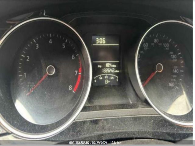 3VWD17AJ0FM222085 Volkswagen Jetta 1.8t Sport