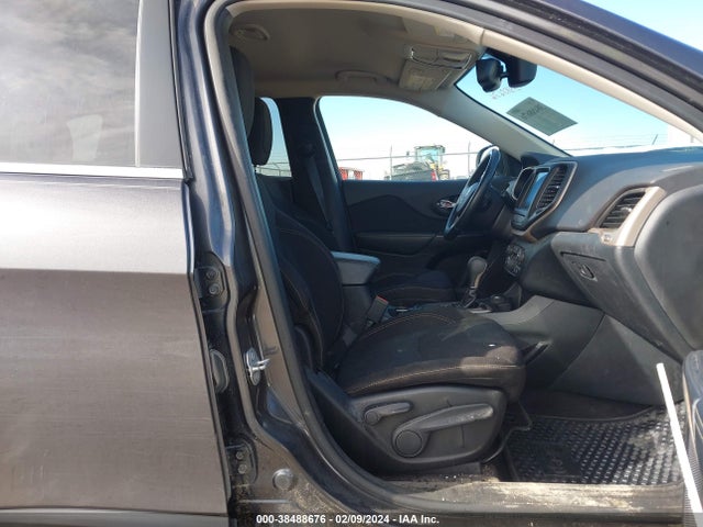 Jeep Cherokee Latitude 2016 1C4PJMCB8GW271427 Image 5