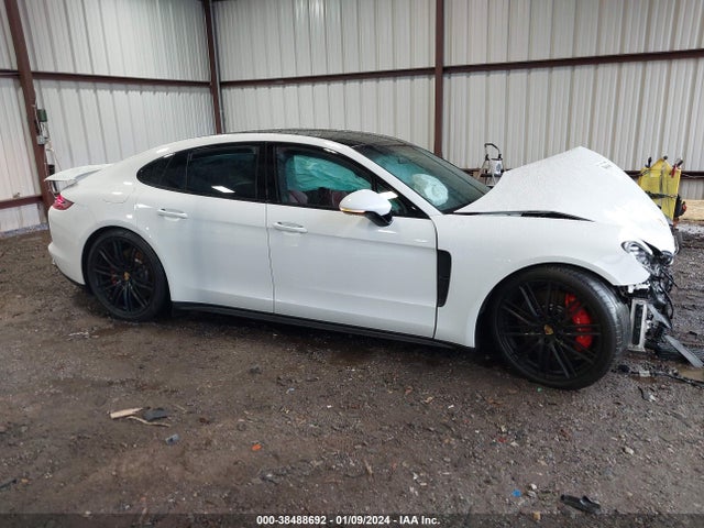 WP0AF2A7XHL152582 Porsche Panamera Turbo
