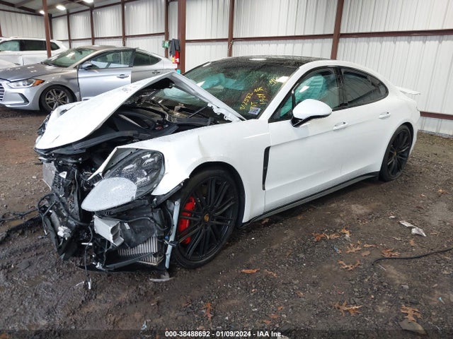 2017 PORSCHE PANAMERA WP0AF2A7XHL152582 Photo 1