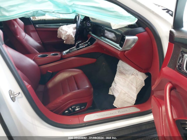 2017 PORSCHE PANAMERA WP0AF2A7XHL152582 Photo 4