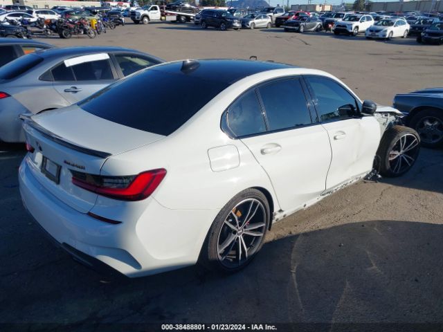 3MW5U7J01N8C32621 BMW 3 Series M340i
