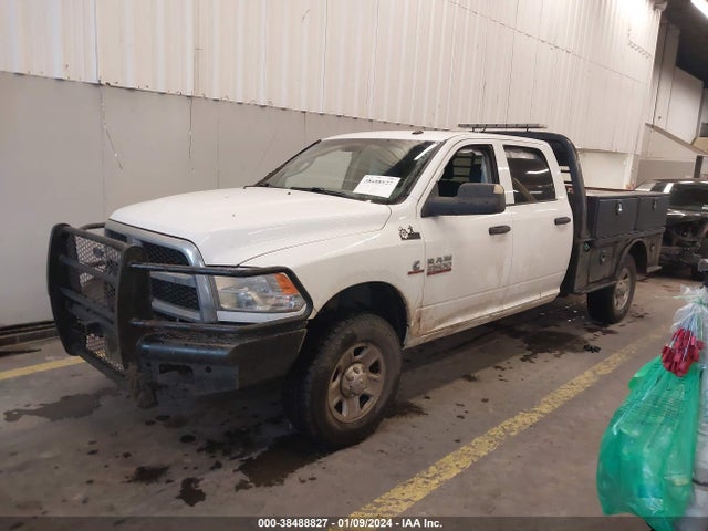 RAM 2500 Tradesman  4x4 8' Box 2018 3C6UR5HL0JG148608 Image 2