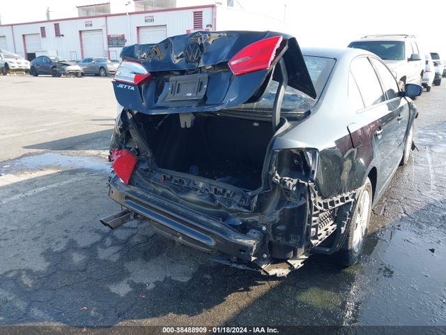 3VW2K7AJ0EM432852 Volkswagen Jetta 2.0l S
