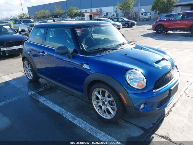 2007 MINI COOPER S WMWMF73527TL92713 Photo 0