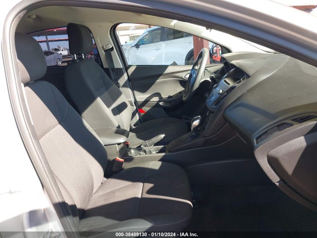 2015 FORD FOCUS SE VIN: 1FADP3K2XFL351007