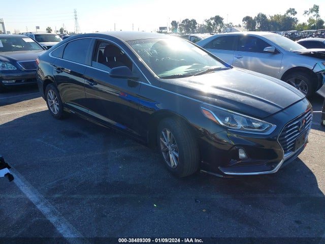 Hyundai SONATA SE 2018 5NPE24AF1JH684765 Image 1