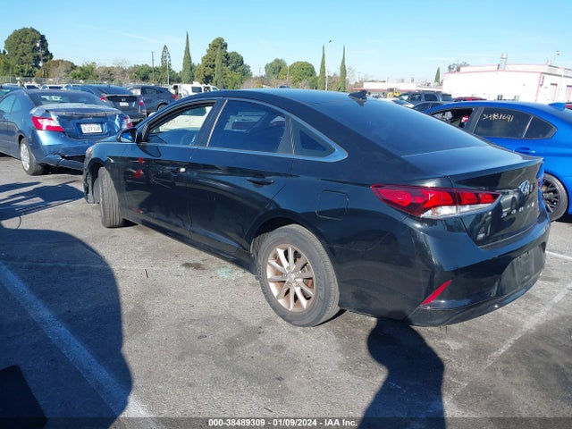 Hyundai SONATA SE 2018 5NPE24AF1JH684765 Image 3