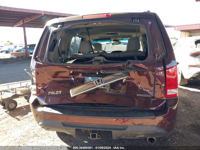 2015 HONDA PILOT TOURING VIN: 5FNYF3H95FB012161