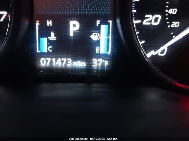 JA4AZ3A38HZ042096 Mitsubishi Outlander Se