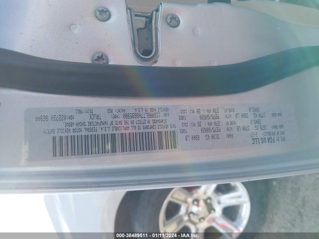 2017 RAM 1500 VIN: 1C6RR6LT7HS695980