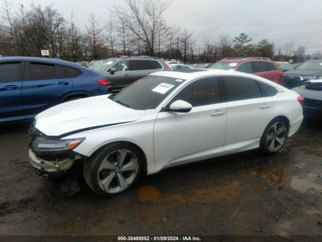 1HGCV2F91JA016012 Honda Accord Touring 2.0t
