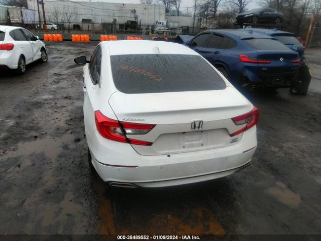 1HGCV2F91JA016012 Honda Accord Touring 2.0t