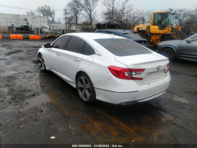 1HGCV2F91JA016012 Honda Accord Touring 2.0t