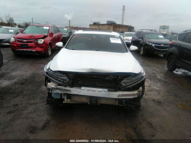 1HGCV2F91JA016012 Honda Accord Touring 2.0t