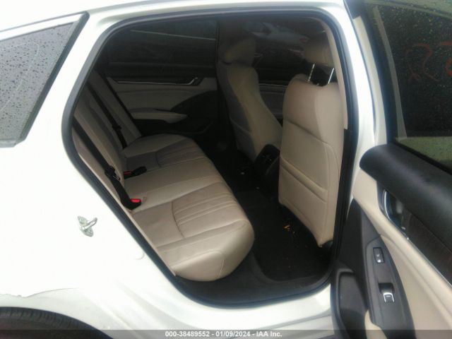 1HGCV2F91JA016012 Honda Accord Touring 2.0t