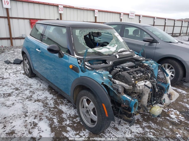 2007 MINI COOPER WMWMF33557TL68673 Photo 0