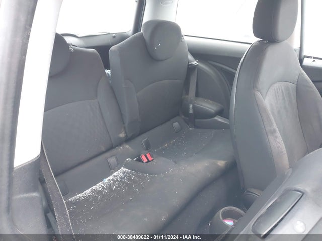2007 MINI COOPER WMWMF33557TL68673 Photo 7