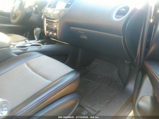 5N1DR2MN0KC634995 Nissan Pathfinder Sv