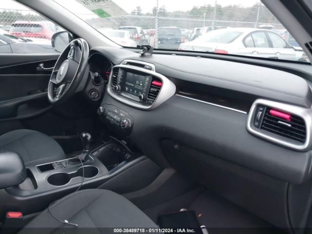 5XYPGDA34JG385651 KIA Sorento 2.4l Lx