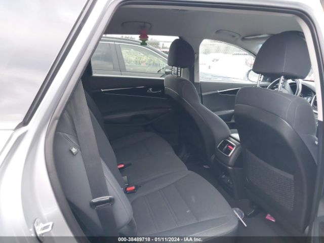 5XYPGDA34JG385651 KIA Sorento 2.4l Lx