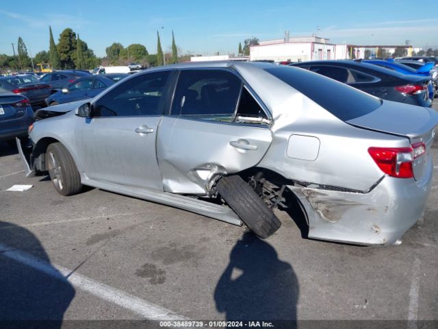 4T1BK1FK3EU552279 Toyota Camry Se V6