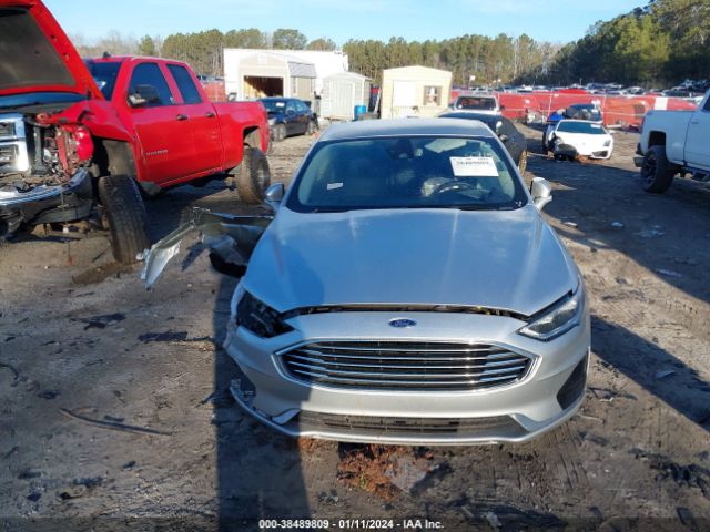 3FA6P0MUXKR118715 Ford Fusion Hybrid Sel