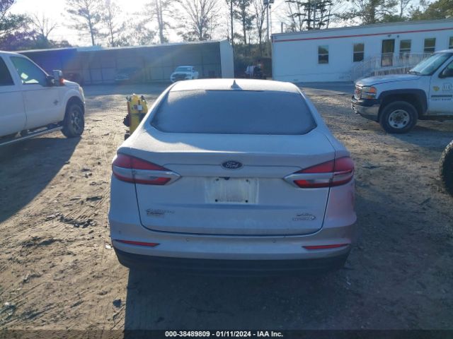 3FA6P0MUXKR118715 Ford Fusion Hybrid Sel