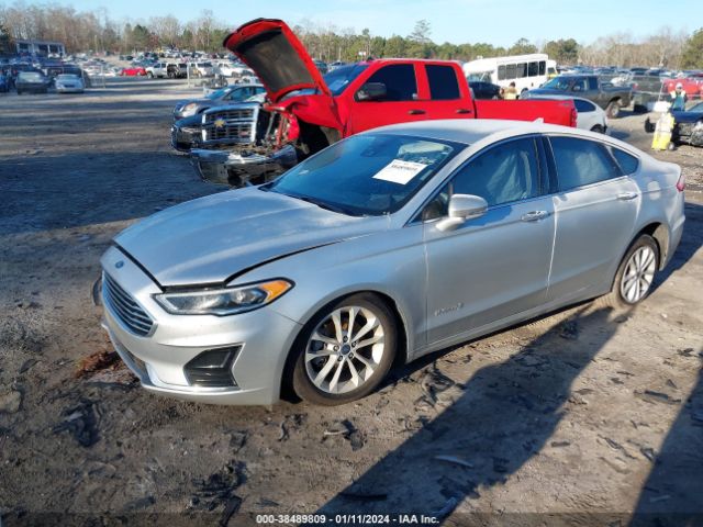 3FA6P0MUXKR118715 Ford Fusion Hybrid Sel