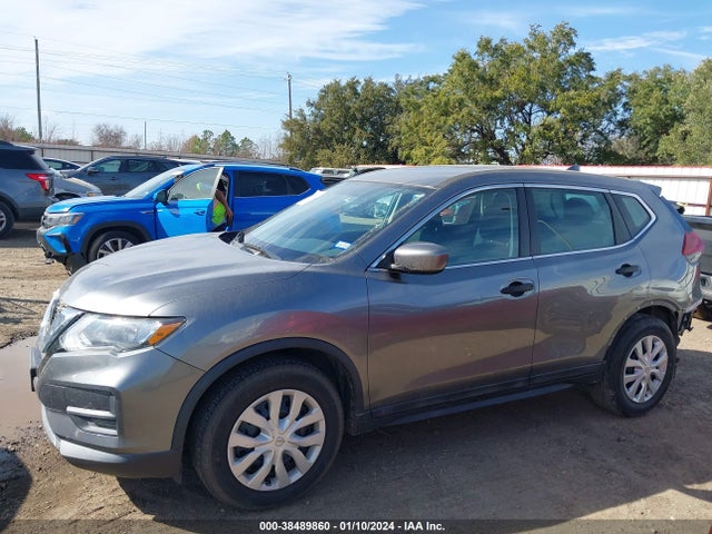 2018 NISSAN ROGUE S VIN: 5N1AT2MTXJC700776