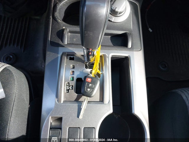2020 TOYOTA 4RUNNER SR5 VIN: JTEBU5JR5L5825820