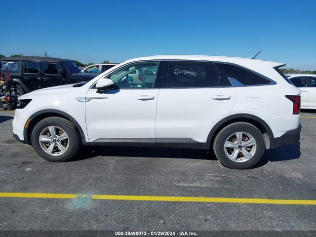 2022 KIA SORENTO LX VIN: 5XYRG4LC7NG107130