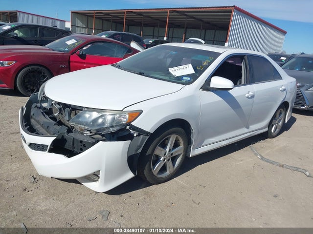 2014 TOYOTA CAMRY SE VIN: 4T1BF1FK7EU364157