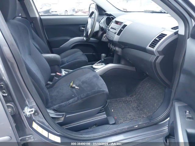 2011 MITSUBISHI OUTLANDER ES VIN: JA4AS2AW6BU018568