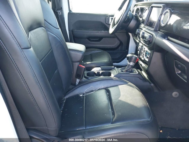 1C4HJXEG1MW598391 Jeep Wrangler Unlimited Sahara Altitude 4x4