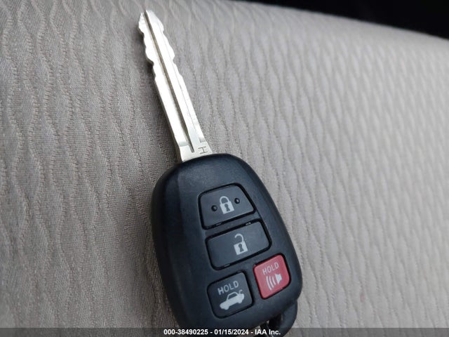 Toyota COROLLA LE 2015 5YFBURHE4FP237669 Image 11