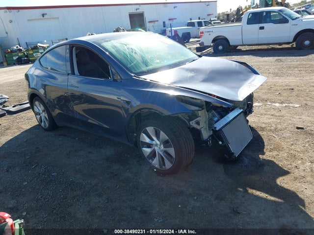 2023 TESLA MODEL Y 7SAYGAEE0PF624503 Photo 0