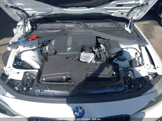 WBA8A9C32HK864264 BMW 320i
