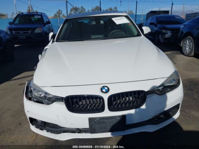 WBA8A9C32HK864264 BMW 320i