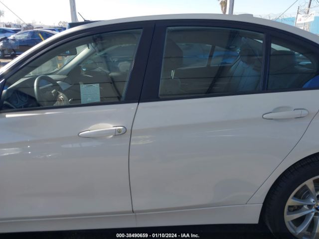 WBA8A9C32HK864264 BMW 320i